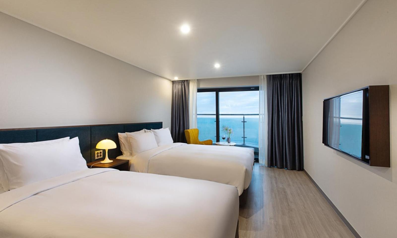 Busan Yeongmu Parade Hotel Haeundae Beach Екстериор снимка