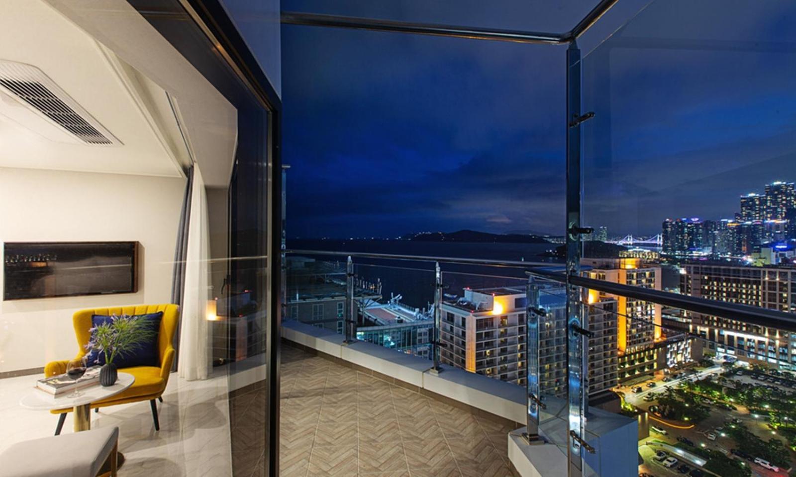 Busan Yeongmu Parade Hotel Haeundae Beach Екстериор снимка